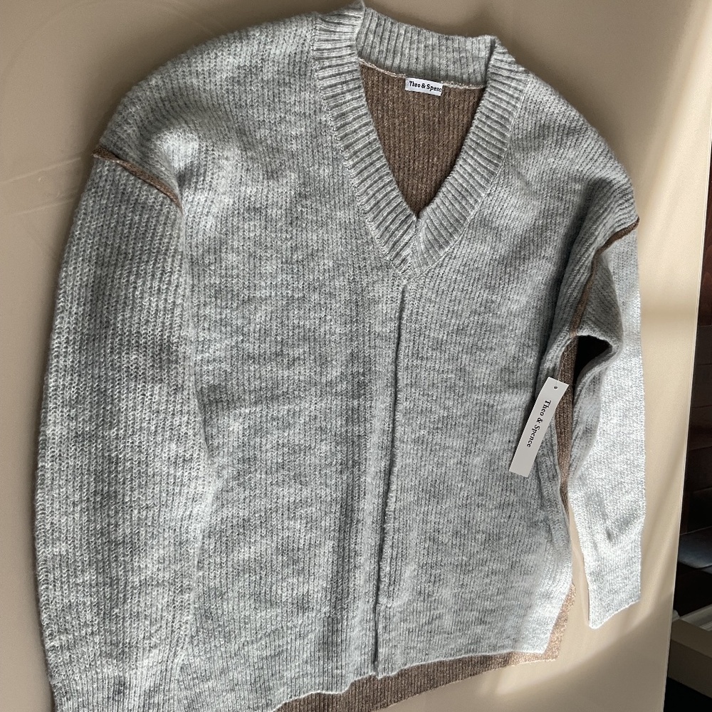 Theo and Spence Gray Cardigan Size Medium